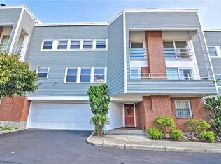 9 Constitution Hl, Providence, RI 02904