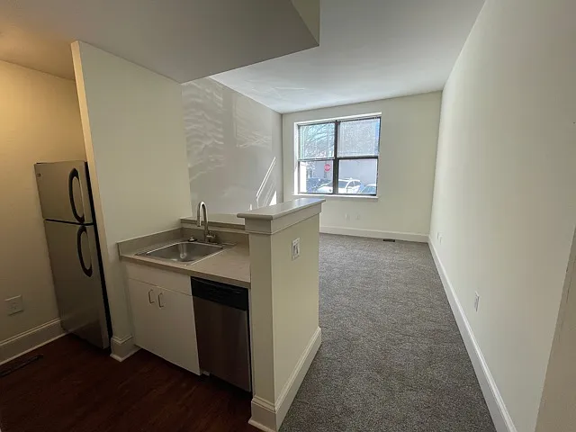 Canal House — Photo 25