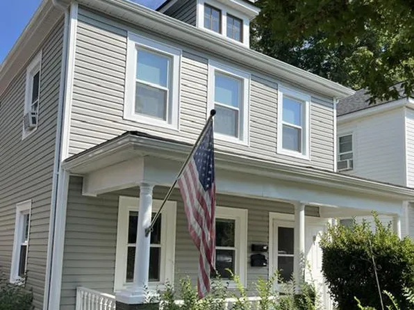 807 Wolfe St, Fredericksburg, VA 22401