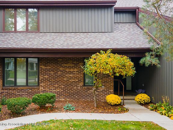 4th image of 1252 Chartwell Carriage Way N