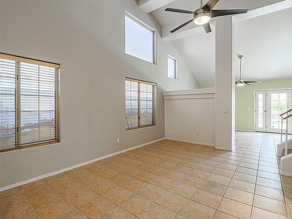2nd image of 1919 E Kings Ave