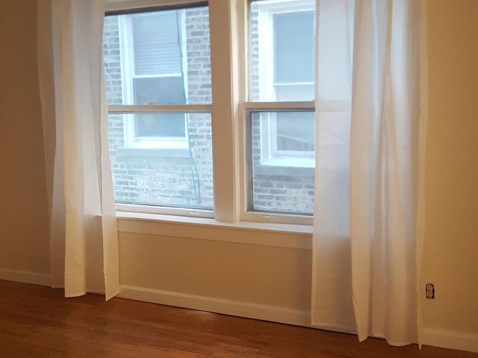 1st image of 3023 W Leland Ave APT 2