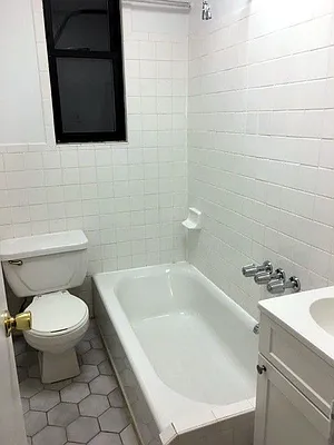 Rented by Crest Haven Realty | media 14