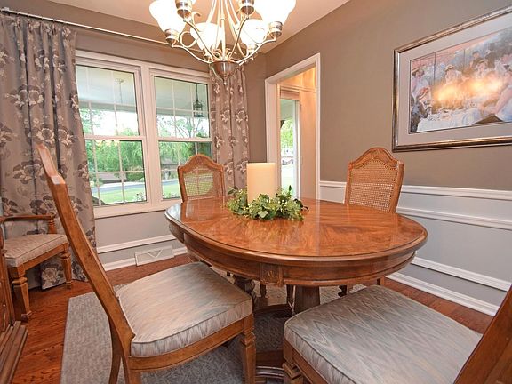 5th image of 3278 Triplecrown Dr