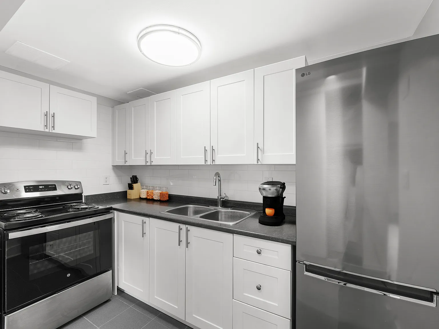 Park Place Apartments — Photo 2