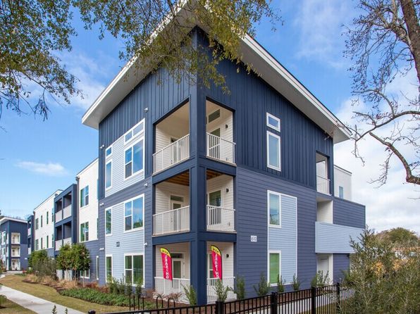 610 S Kerr Ave #205