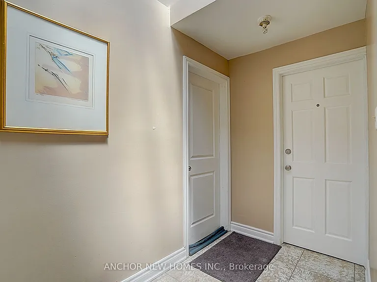 1598 Eglinton Ave W #2 — Photo 10