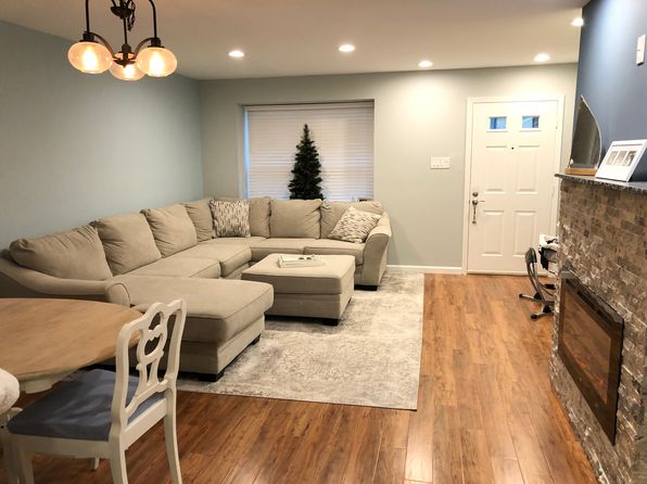1660 Bluebird Dr APT A