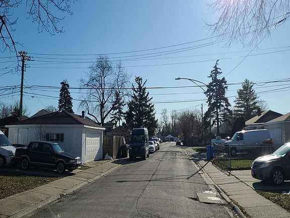 5th image of 4681 W 82nd St