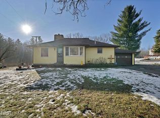 5727 Stanley Rd, Columbiaville, MI 48421