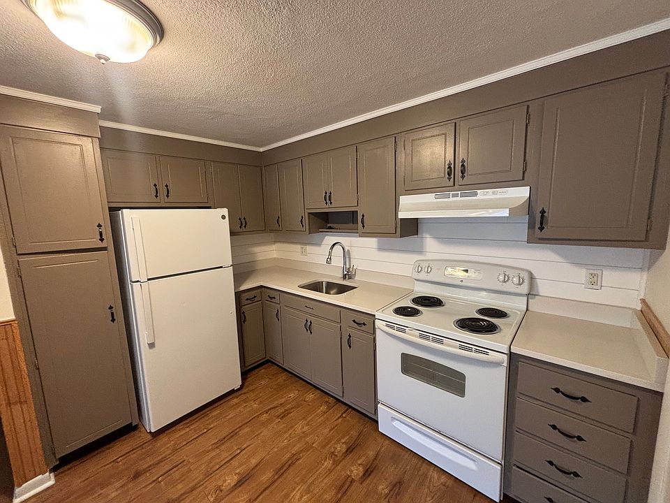 1st image of 240 Belmont St APT 12