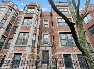 950 W Belle Plaine Ave APT 1W, Chicago, IL 60613