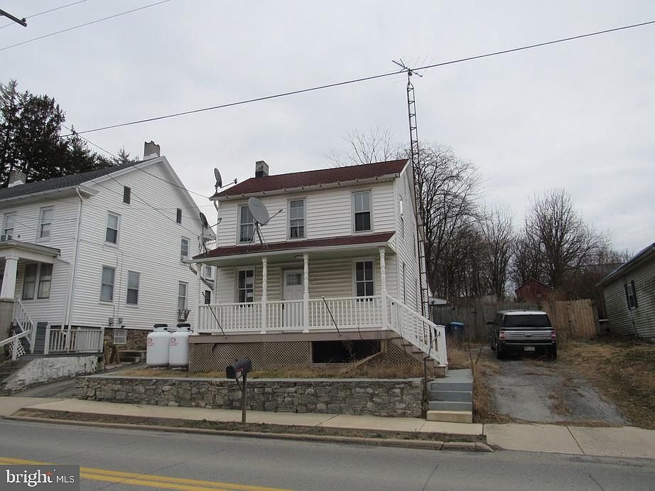 1st image of 81 Main St