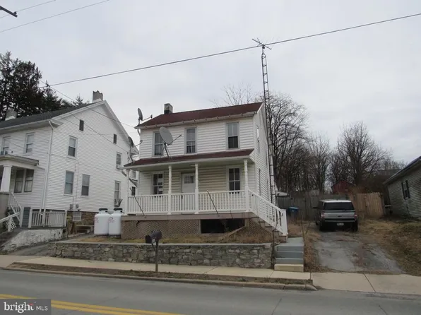 81 Main St, Yorkana, PA 17406