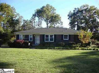 4 Broadleaf Ct, Taylors, SC 29687