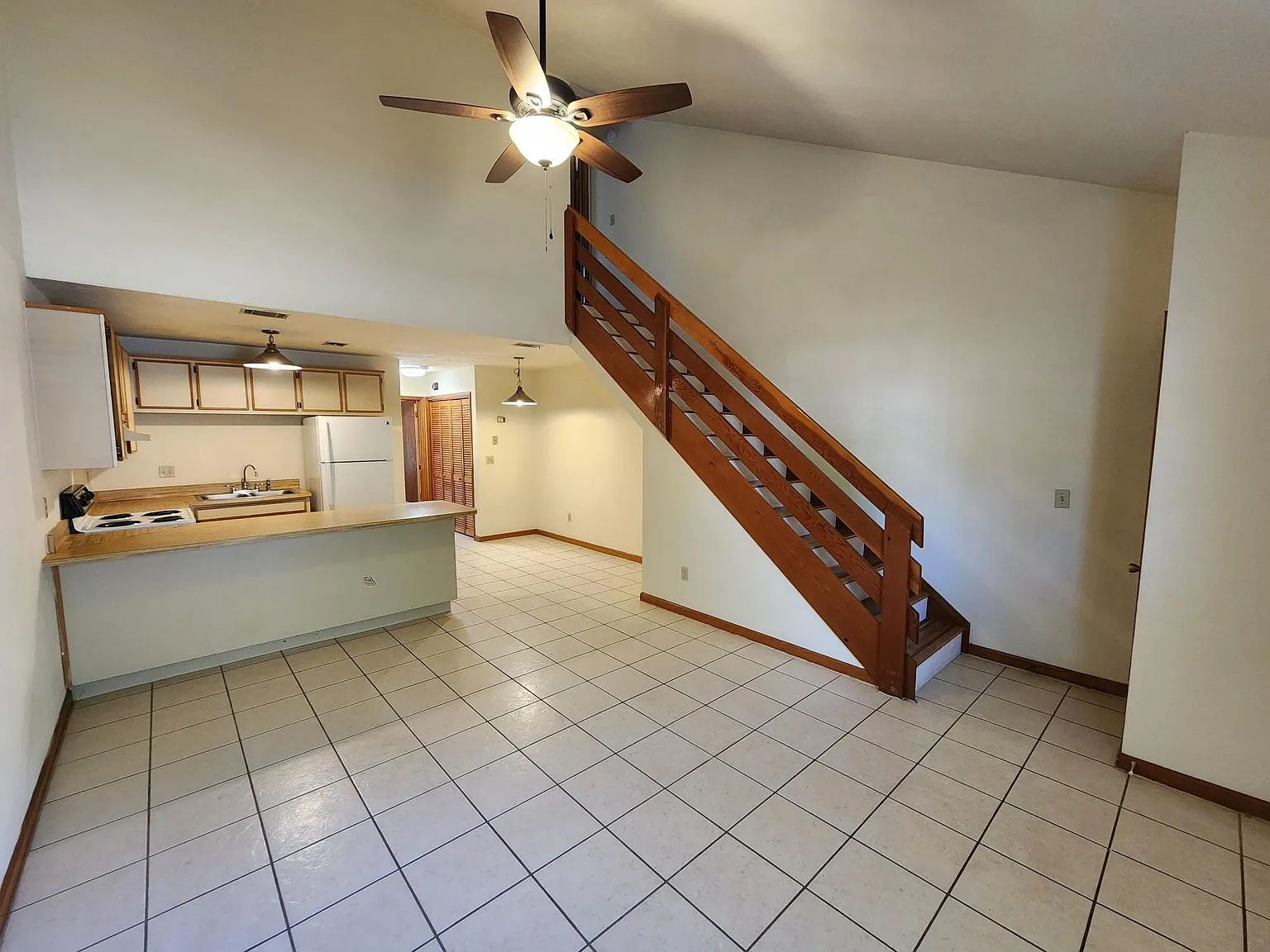 2 bed, 928 sqft, $1,400 — Photo 2