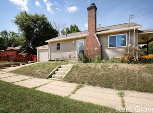 1559 Escott Ave NW, Grand Rapids, MI 49504