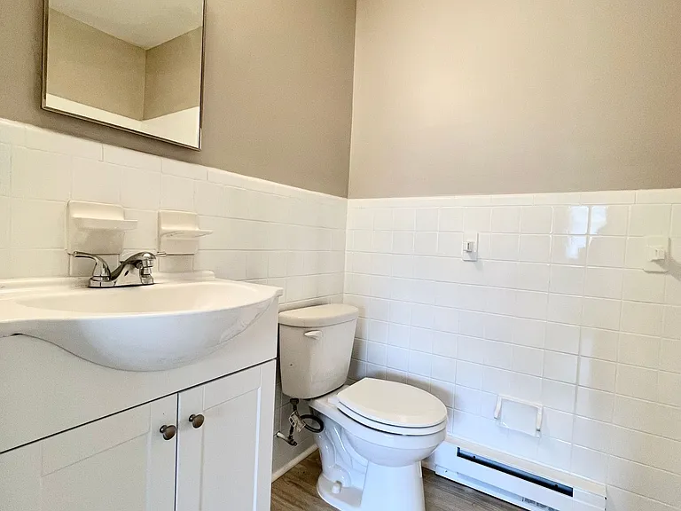 Lakewood Apartments — Photo 11