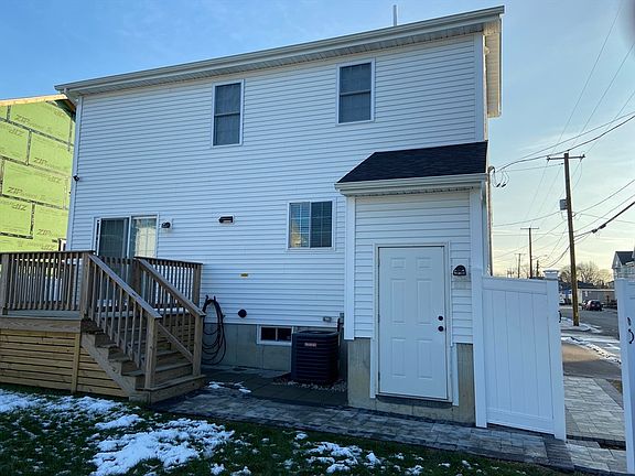 5th image of 234 Kilburn St