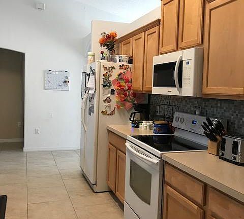 2nd image of 13 Flamingo Dr