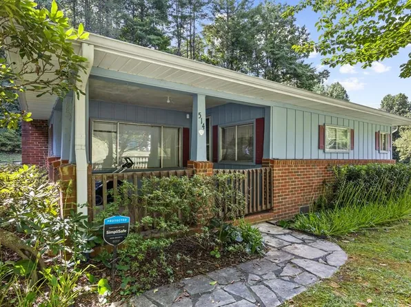 514 Ash Loop Rd, Blue Ridge, GA 30513