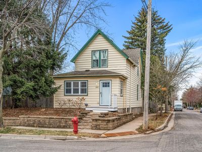 999 Victoria St N, Saint Paul, MN, 55103