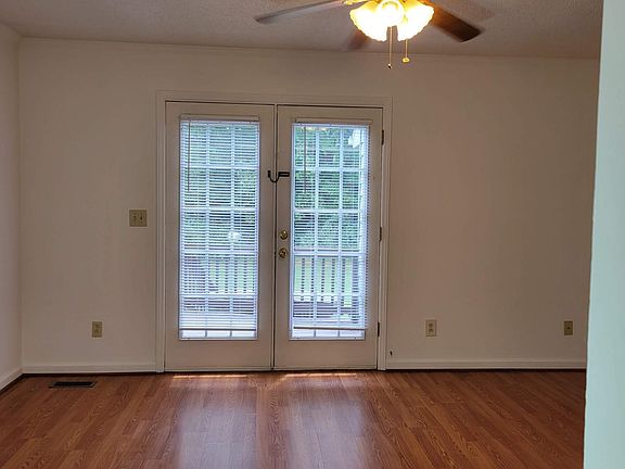 5th image of 1608 Village Lake Dr
