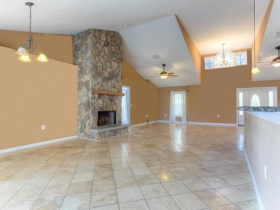 4th image of 3214 Baroness Ct