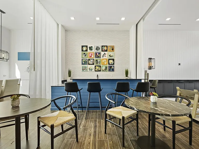 Azalea Luxury Apartments — Photo 27