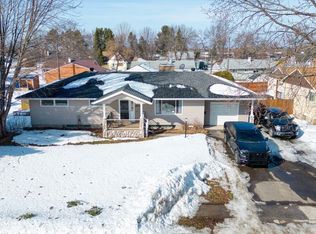 203 Wyandotte Rd, Hoyt Lakes, MN 55750