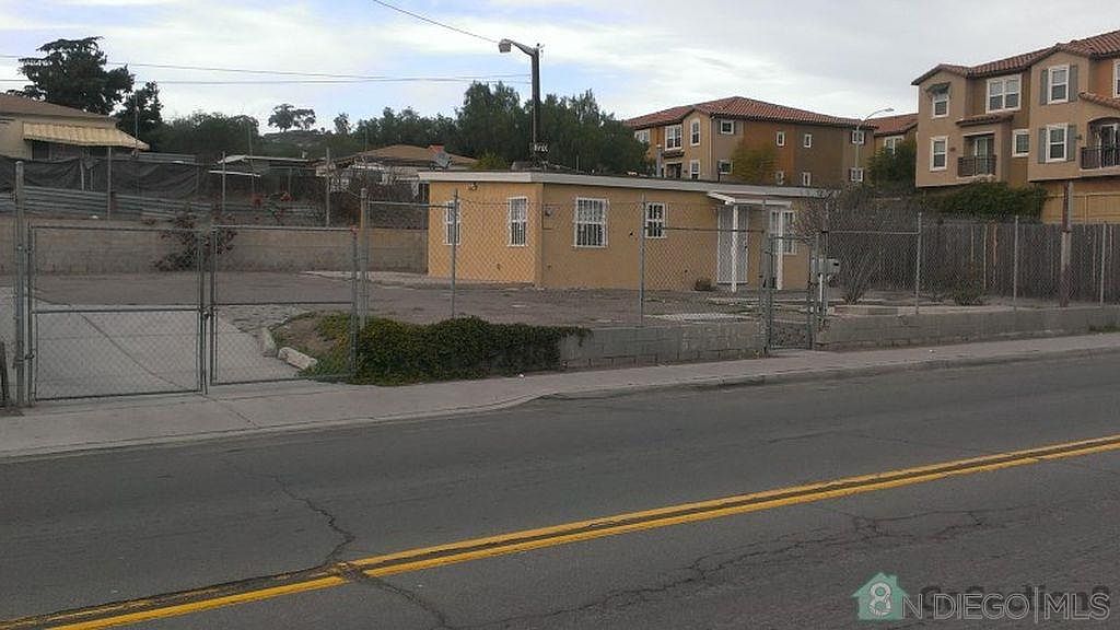 c6498f646423cabdd5e7c0dbe079b4