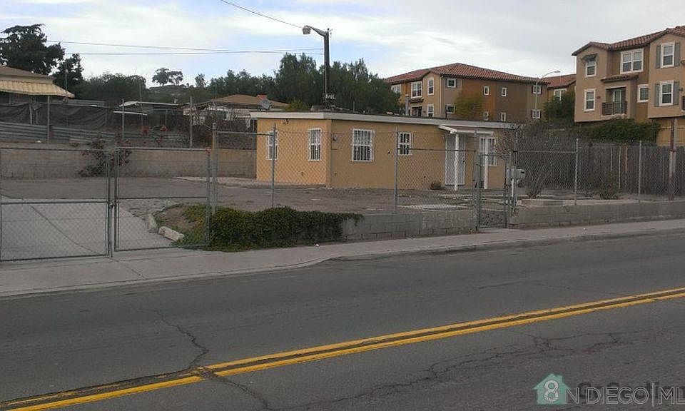 1st image of 6170 Akins Ave