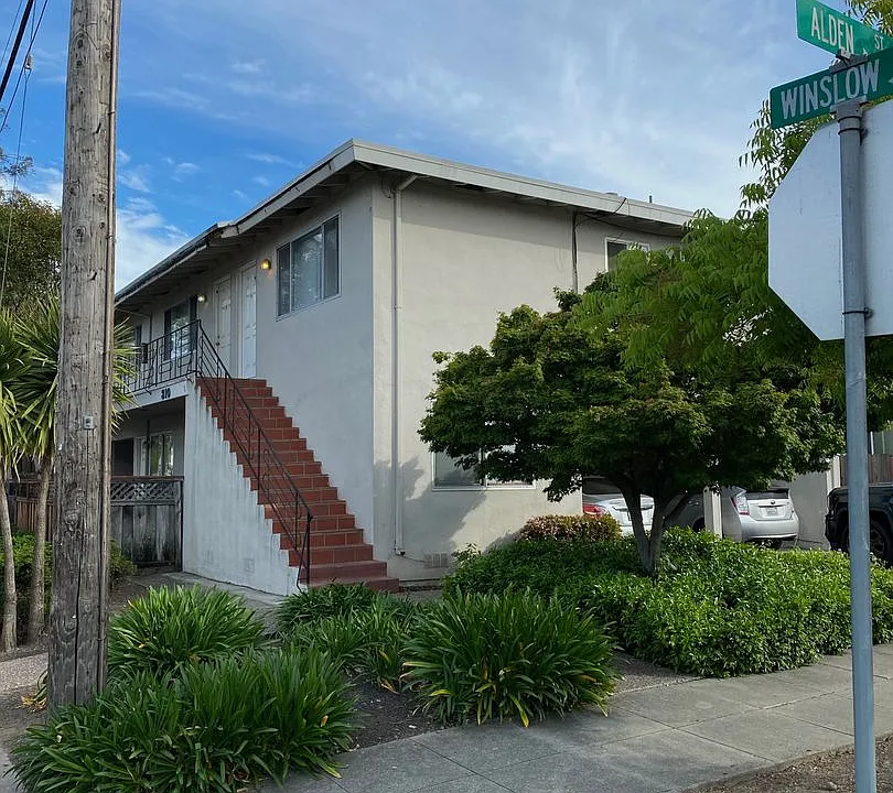 310 Winslow St
