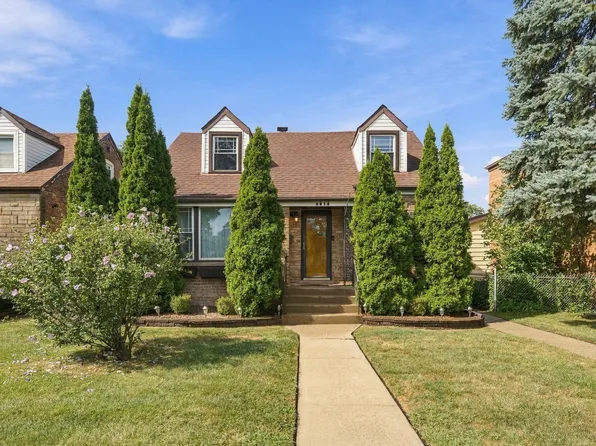 8818 S Sacramento Ave, Evergreen Park, IL 60805