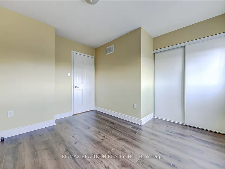 958 Townline Rd S — Photo 29