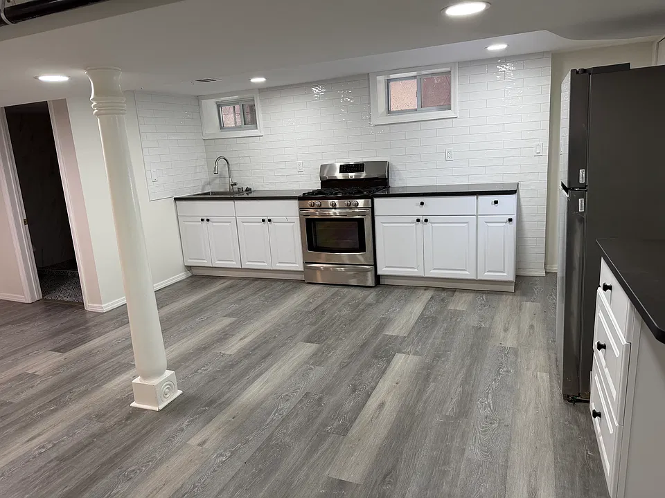 69 Congress St #2