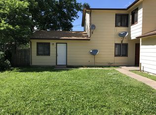 616 E Division St, Grand Island, NE 68801