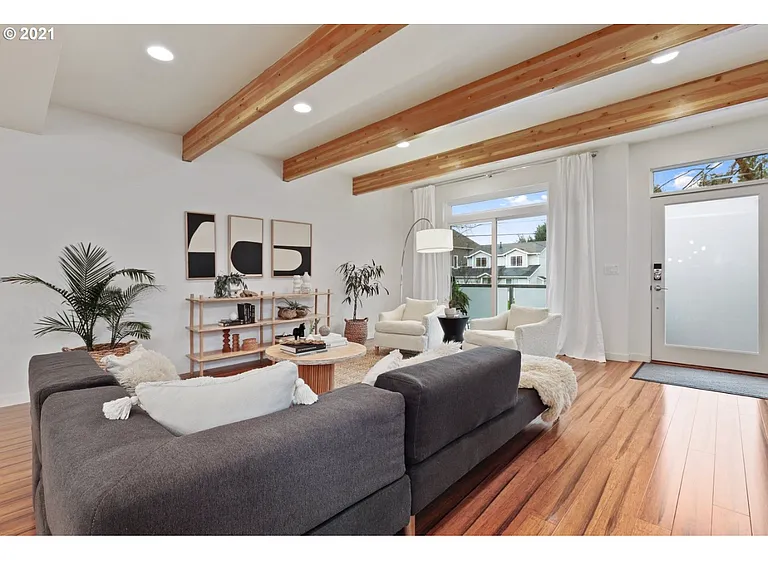 3620 NE Rodney Ave #A — Photo 2