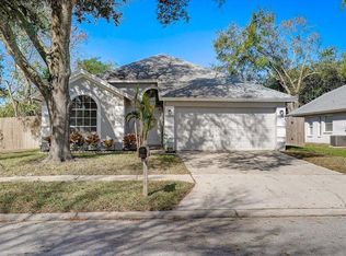 5915 Azure Dr, Wesley Chapel, FL 33545