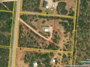 235 County Road 2662, Devine, TX 78016