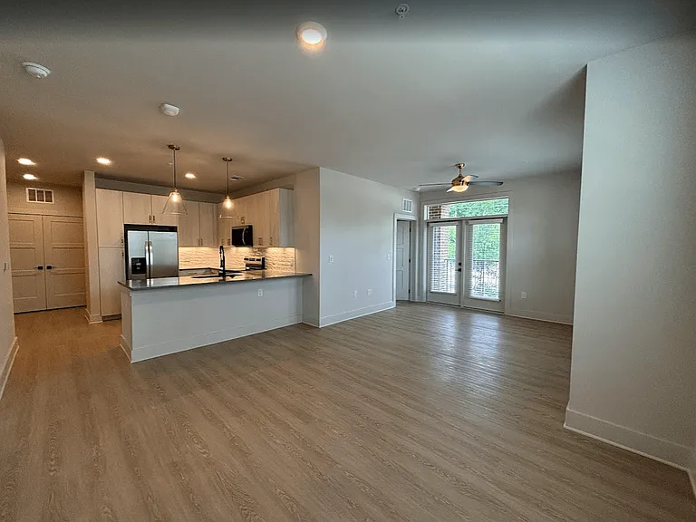 District on the Etowah Apartments — Photo 1394