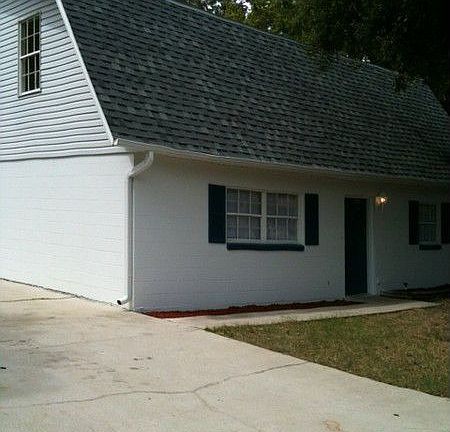 2nd image of 1340 Powers Ave
