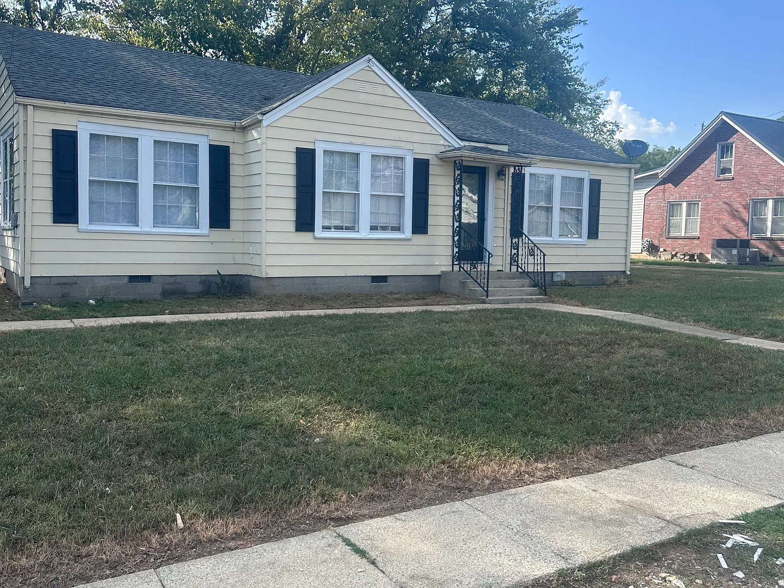 3 bed, 1446 sqft, $1,450 — Photo 1