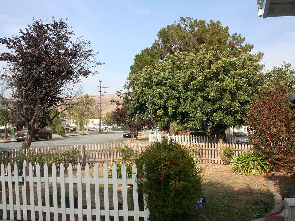 1st image of 3336 Birchwood Ln