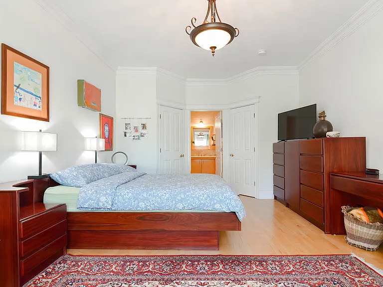 3 Forest St #1 — Photo 11
