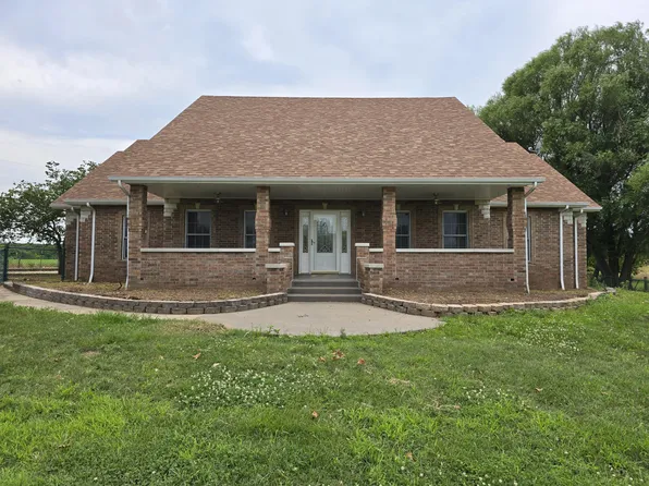 3875 S 110th Road, Bolivar, MO 65613