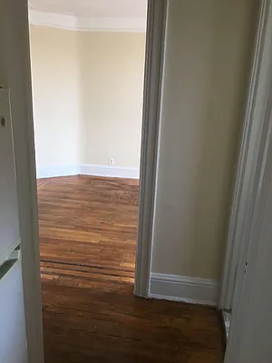 Rented by Metropolis International Realty Inc. | media 19