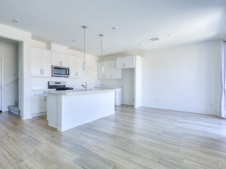 202 Bonita Ln — Photo 4