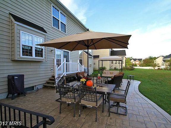 3rd image of 5794 Spruce Grove Ct
