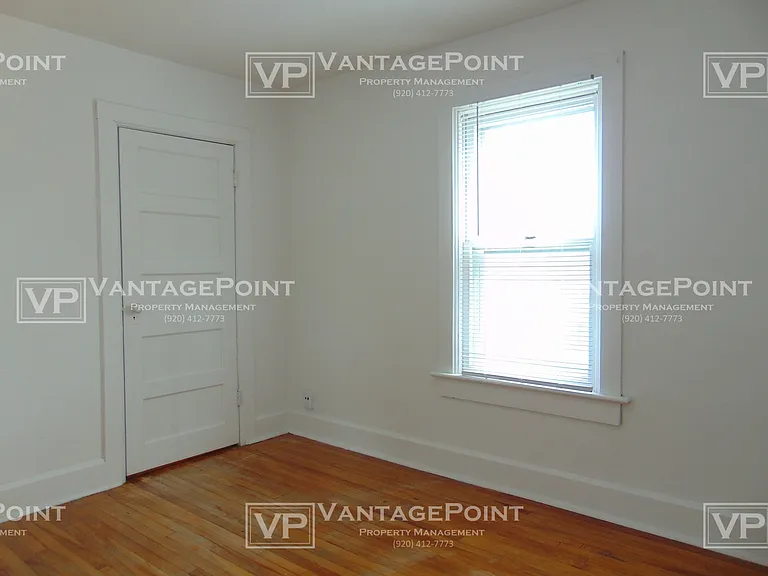 1163 McCormick St — Photo 16